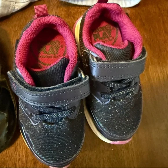 Carter's Kids Matching Set - Gray, Pink, Red, Leopard - Picture 12 of 16